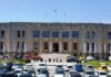 Νέα Κόντρα: Ο Τσίκκης, ο Νίκος, τα δάκρυα του Καϊλα και η… 1η δημοτικού με τα «βου» και «α»