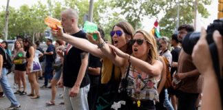 The Spanish fightback against record tourism -Video
