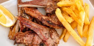 TasteAtlas: Δύο ελληνικά, παραδοσιακά πιάτα στη λίστα με τα 100 καλύτερα στον κόσμο για το 2024/25