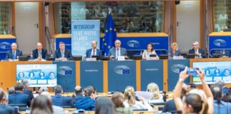 Γ. Χατζημάρκος: «Δεν ζητάμε από την Ε.Ε. να αντιμετωπίσει τα νησιά ως εξαίρεση αλλά ως εργαστήρια της νέας ευρωπαϊκής πολιτικής που θα δημιουργήσει σε αυτά το αύριο που οι νησιώτες αξίζουν»