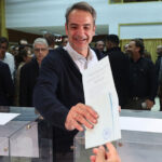 «Καμπανάκι» στον Κυριάκο οι εσωκομματικές της ΝΔ – Αποστασιοποίηση των κομματικών, μικρή συμμετοχή και μονές υποψηφιότητες ανέδειξαν την εσωστρέφεια του κομματικού μηχανισμού