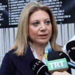 Η πτώση Καρυστιανού στις μετρήσεις και οι συνεντεύξεις σε ελεγχόμενο περιβάλλον