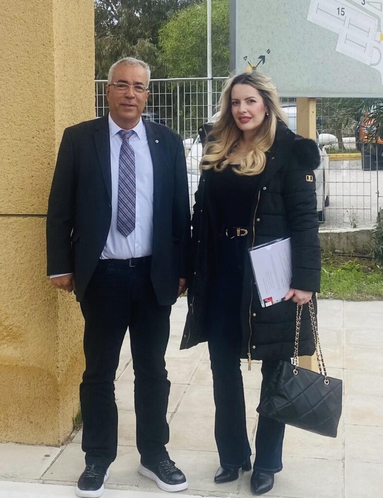 Με τον διοικητή του ΓΝΡόδου, η πρόεδρος της Φιλοζωϊκής – Για το θέμα με τα γατιά