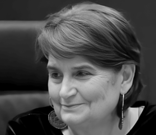 Μαρία Γκασούκα: «Στις 8 Μαρτίου, δεν γιορτάζουμε. Αναστοχαζόμαστε και αγωνιζόμαστε» (ηχητικό)