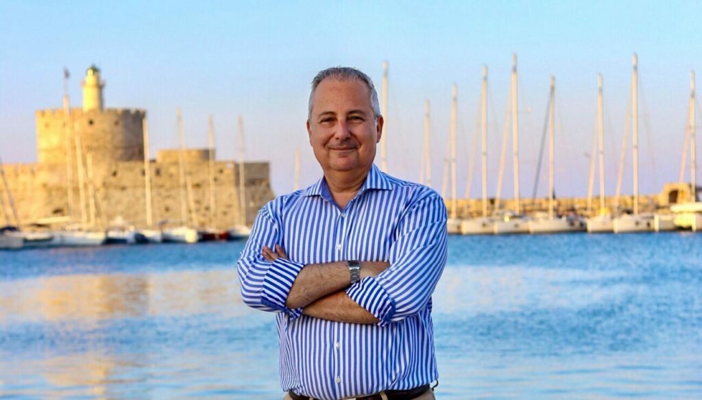 «Eπίσημη πρώτη» του Κώστα Χρυσοχοϊδη: Η «Ανοιχτή Ατζέντα» ανοίγει τον κύκλο παρεμβάσεων για αποτελεσματικότερη δημοτική διοίκηση στον Δήμο Ρόδου