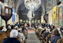 Κορύφωση του Θείου Δράματος – Κατάμεστοι οι ναοί της πόλεως Ρόδου – Στολίστηκαν οι επιτάφιοι