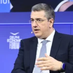 Τζιτζικώστας: “Άμεσα νόμος της ΕΕ η μεταρρύθμιση των δικαιωμάτων των επιβατών στις αερομεταφορές” – Τα οκτώ σημαντικότερα στοιχεία του νέου πλαισίου