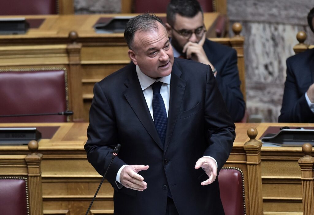 Γιάννης Παππάς: «Η νησιωτικότητα πρέπει να αποκτήσει πραγματικό συνταγματικό περιεχόμενο» – Πρόταση για τη συνταγματική θωράκιση της νησιωτικότητας (video)
